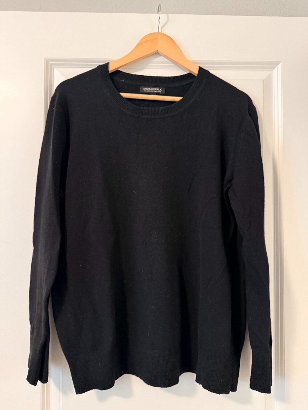 Banana Republic Merino Blend Sweater in Black XL